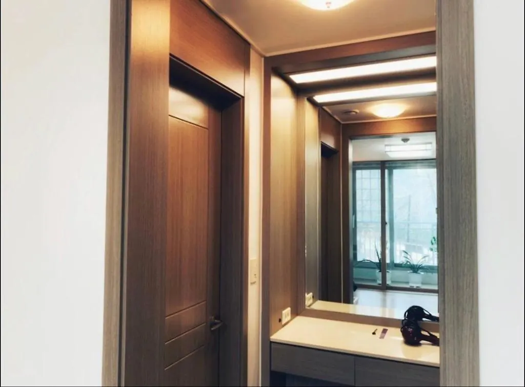 Despacito Oasis - 2 Private Bathroom Max 6 Beds Seul 0*,  Korea Południowa